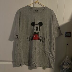American Eagle Mickey tshirt